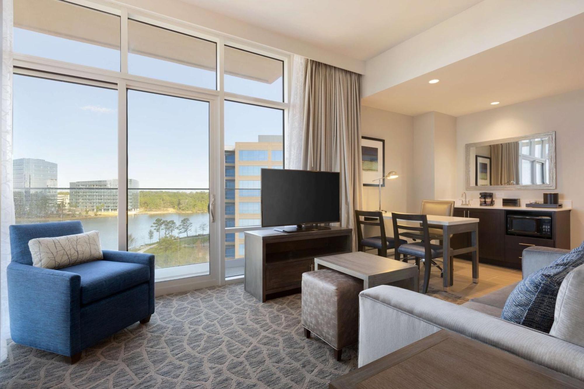 Embassy Suites By Hilton The Woodlands Exterior foto
