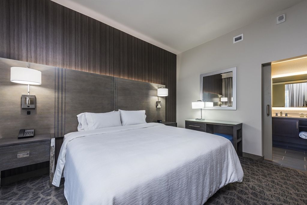 Embassy Suites By Hilton The Woodlands Zimmer foto